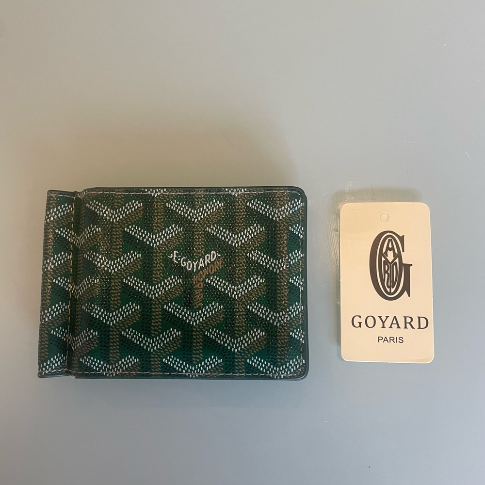 green goyard wallet, authentic - comes with authenticity tag